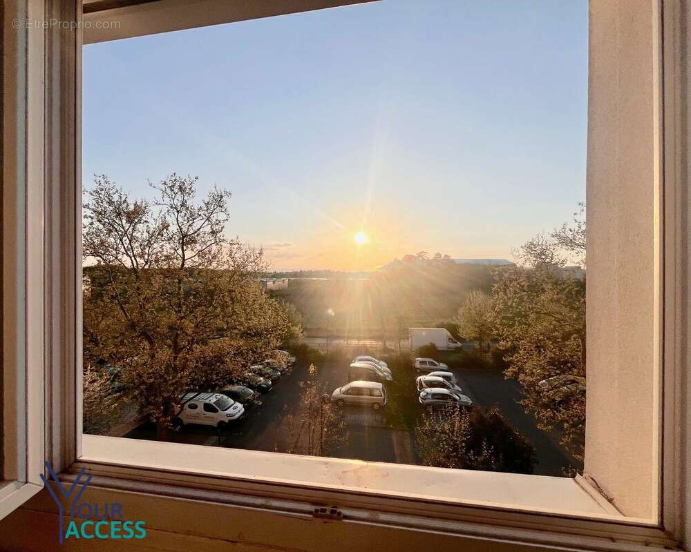 Appartement à MEYZIEU