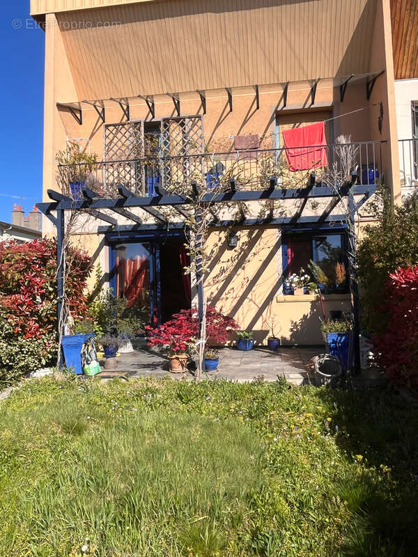 Maison à YZEURE