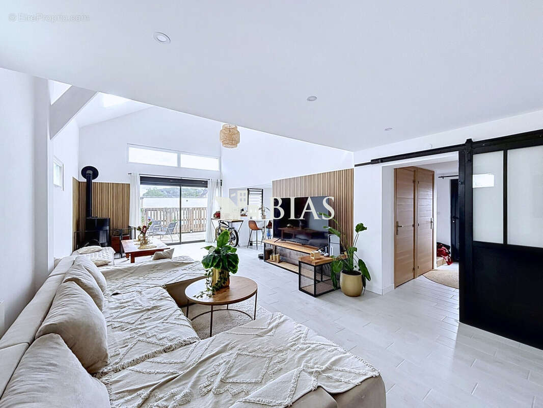 Maison 183 m² à La Haye-Le-Comte  - photo 3