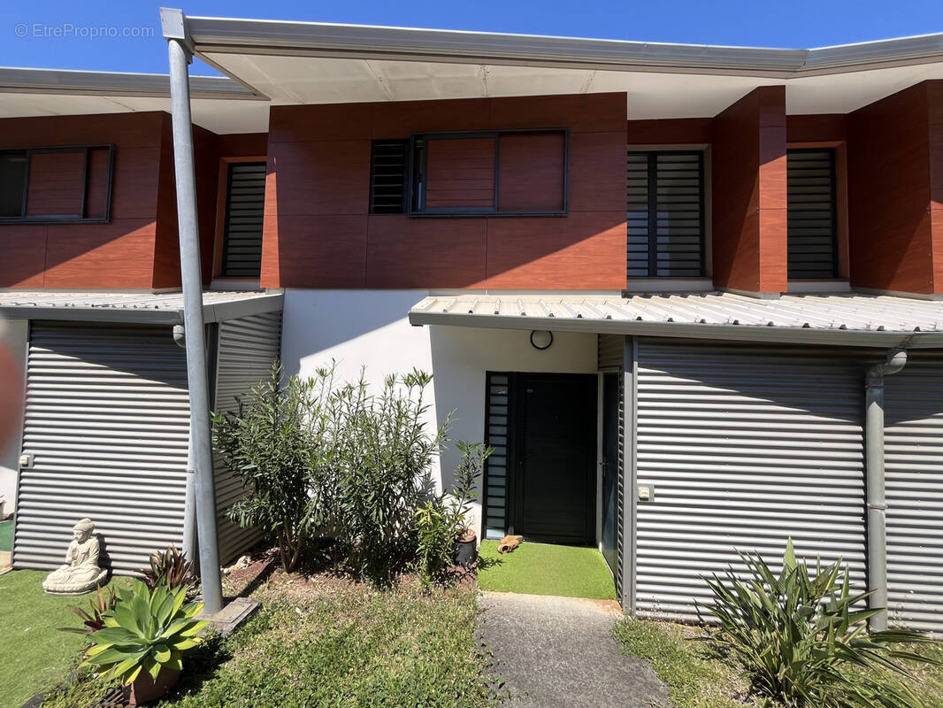 Appartement à SAINTE-MARIE