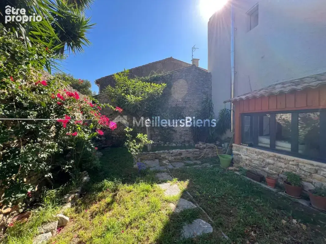 La palme – maison de village rénovée + chambre d’hôtes clé en main – 192 m² – garage – jardin – 542 000 € - photo 6