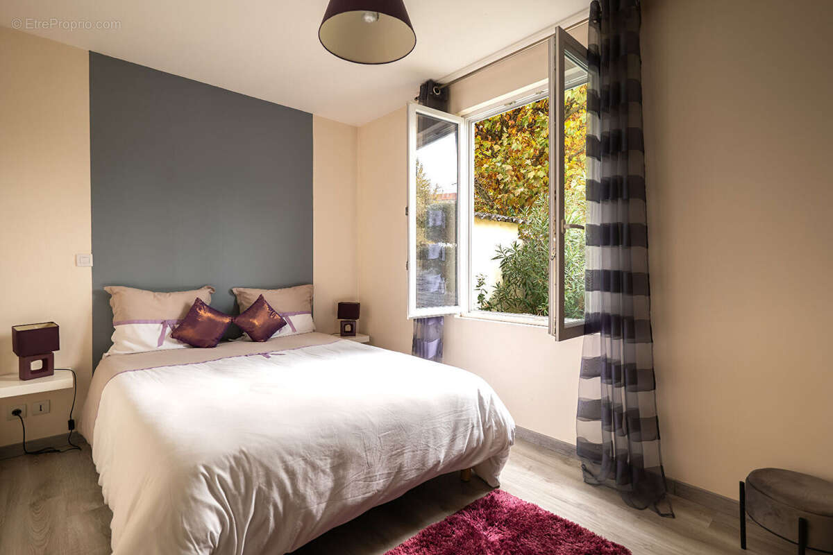 Maison à CHAMPIGNY-SUR-MARNE