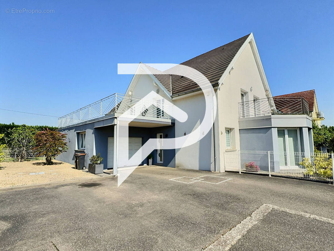 Maison à SOULTZ-HAUT-RHIN