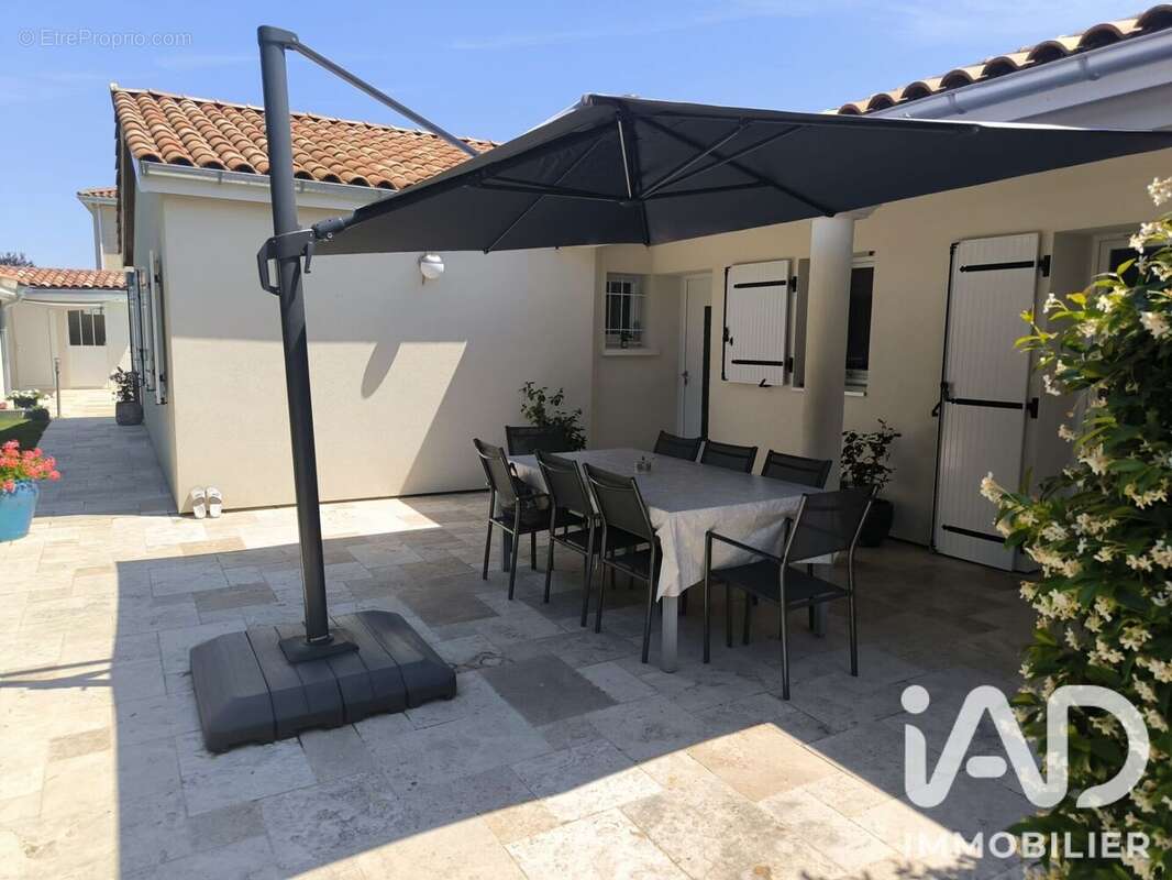 Photo 3 - Maison à JONS