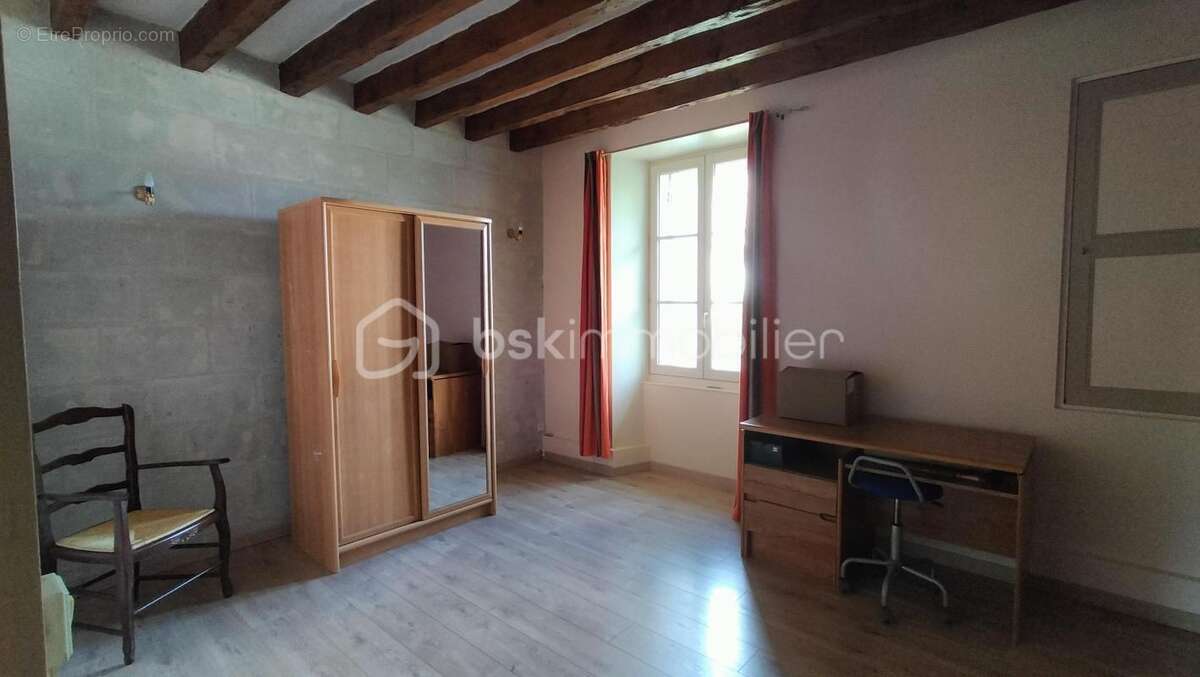 Maison à CHENEHUTTE-TREVES-CUNAULT