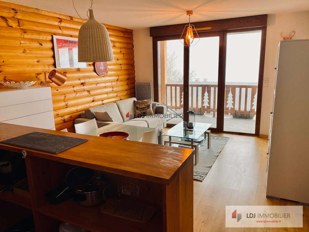 Appartement à LES ANGLES