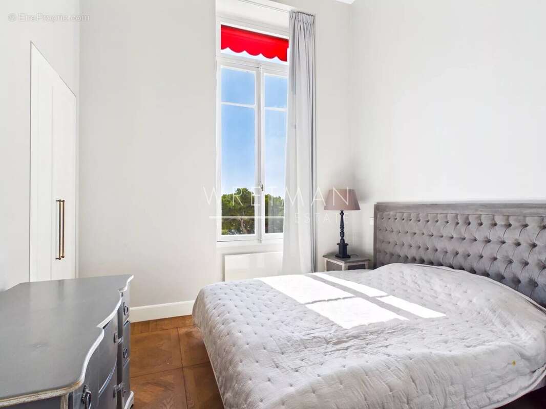 Appartement à ROQUEBRUNE-CAP-MARTIN