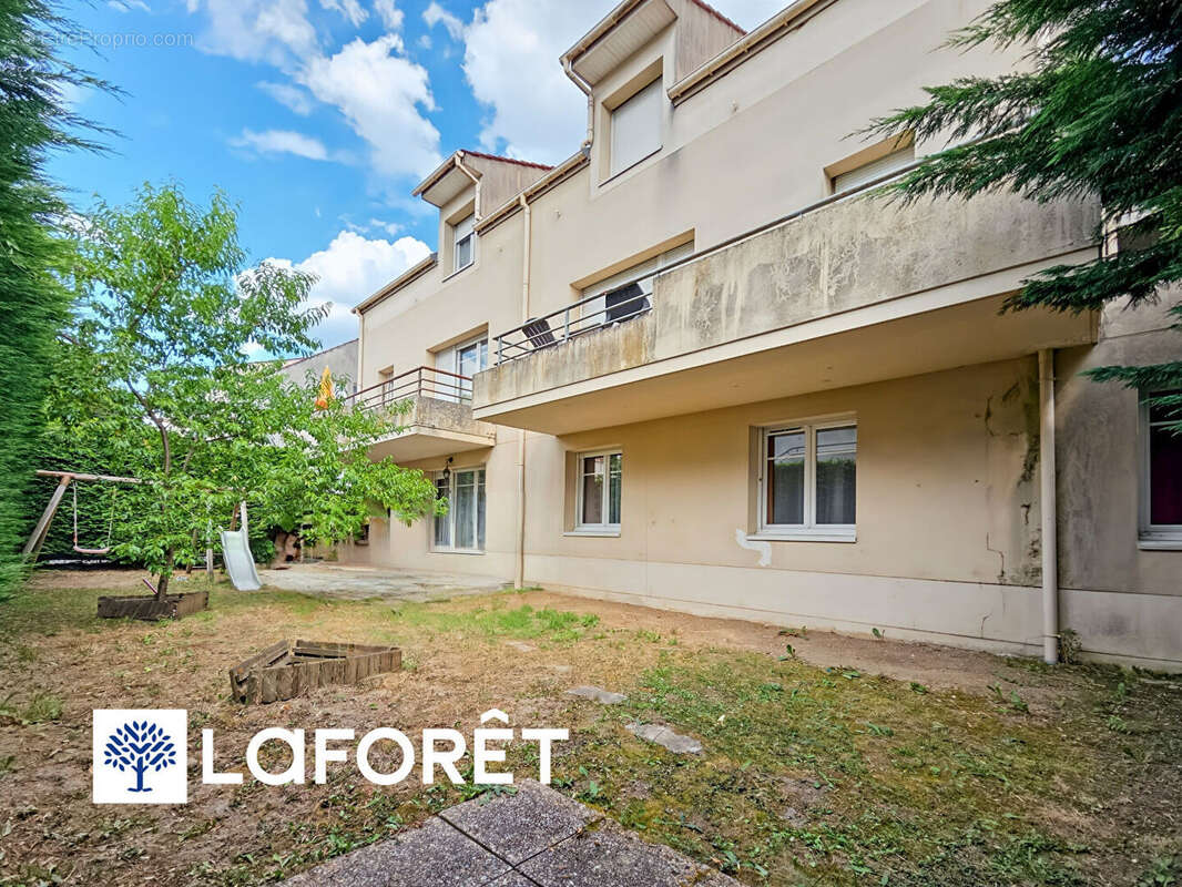 Appartement à RIS-ORANGIS