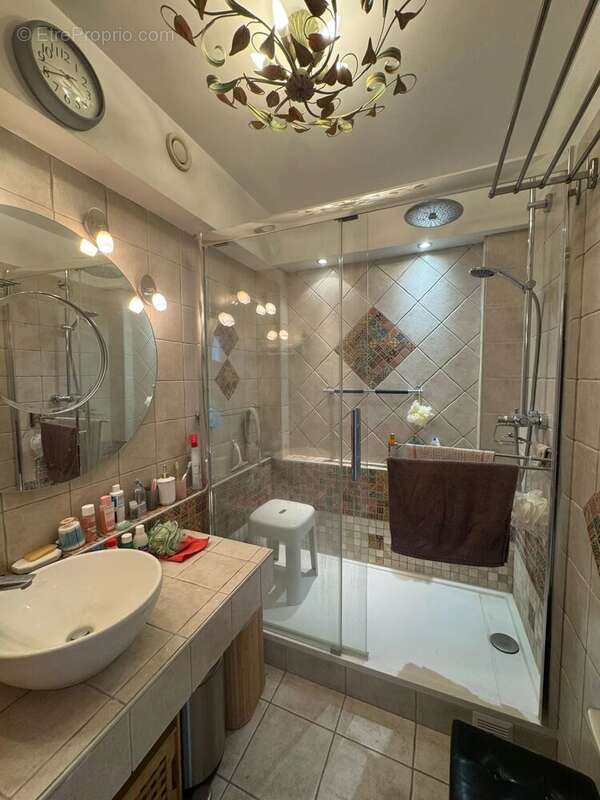 Appartement à VILLENEUVE-LOUBET