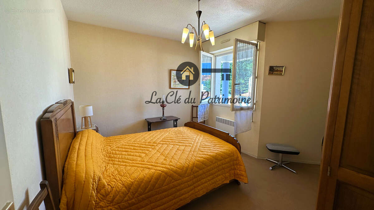 Bordeaux cauderan - une maison qui n'attend que vous 2 chambres - jardin-garage - photo 16