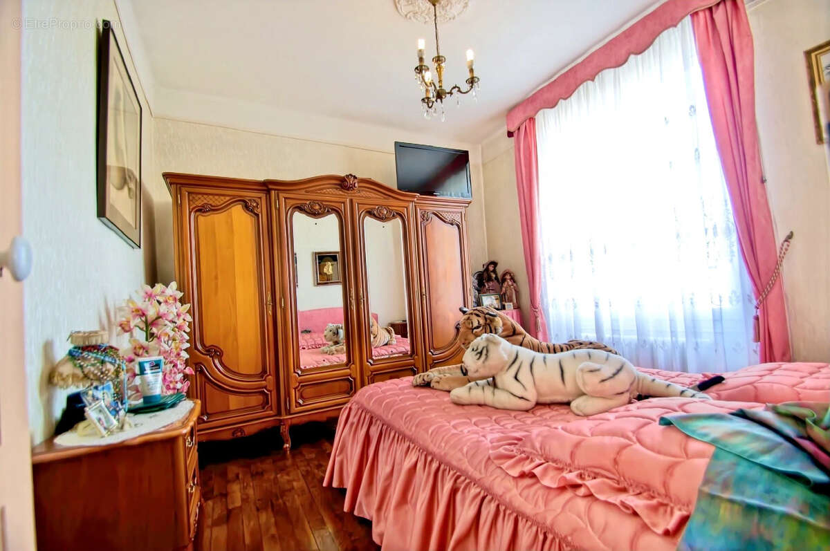 Maison à LE BLANC-MESNIL