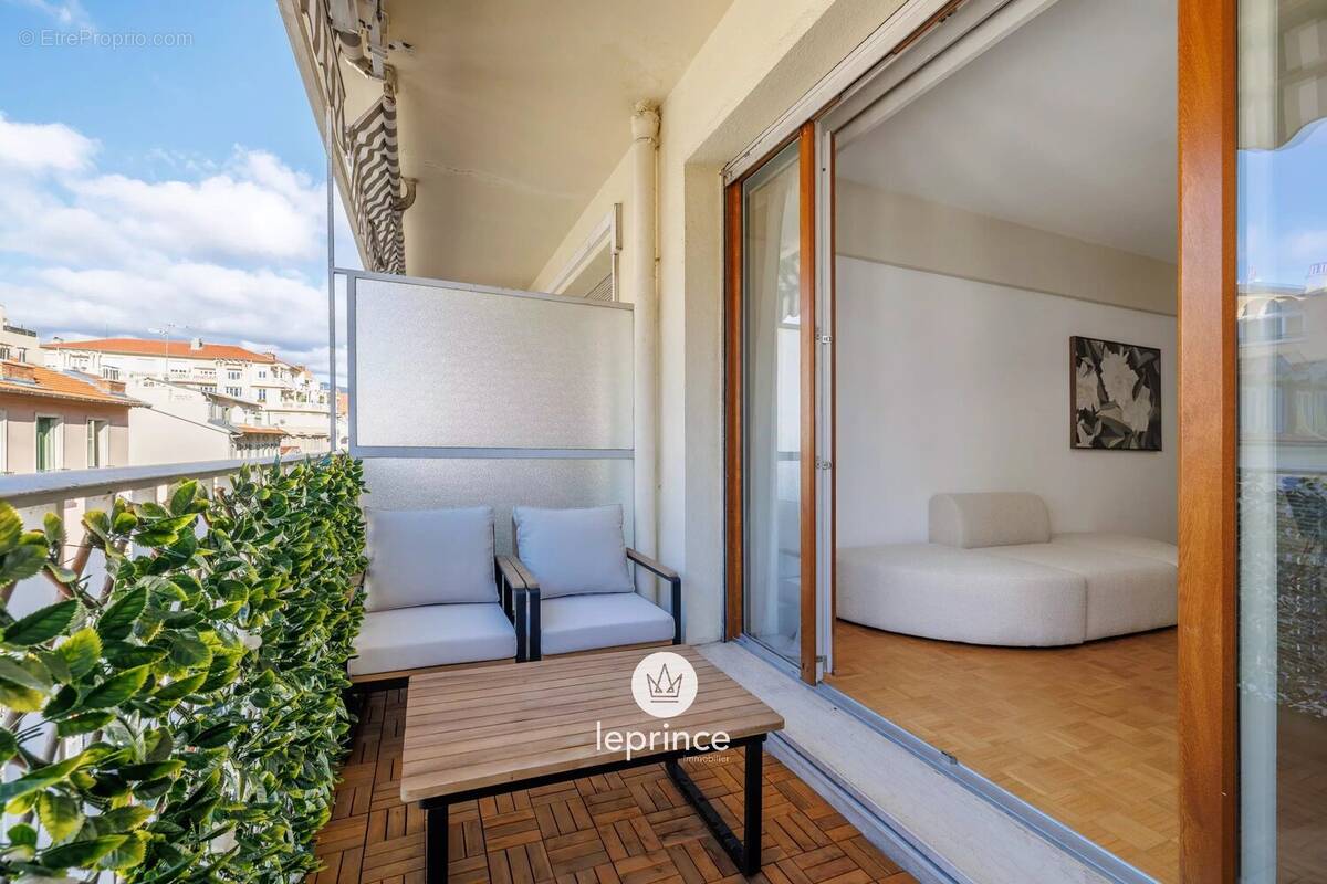 Appartement à NICE