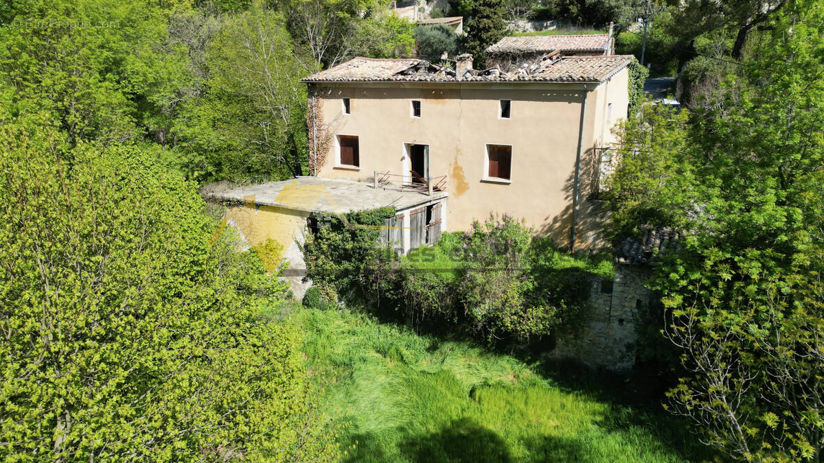 Maison à PIERRELONGUE