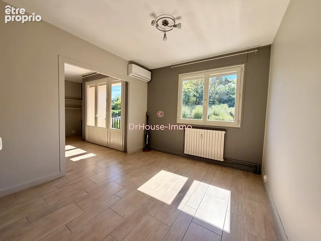 Appartement 4 pièces 67 m² à vendre à Tulle (19000) - photo 2