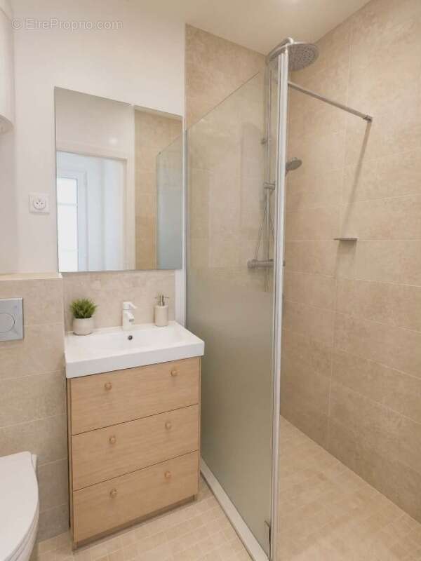 Appartement à PARIS-19E