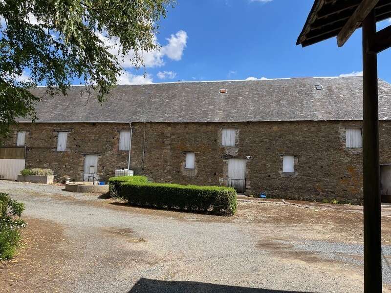 Maison à AUNAY-SUR-ODON