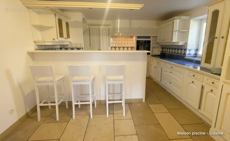 Ensemble immobilier 410 m2 + 470 m2 dépendances 2 maisons 1 appartement à varennes les narcy (58) proche la charite sur loire, p - photo 5