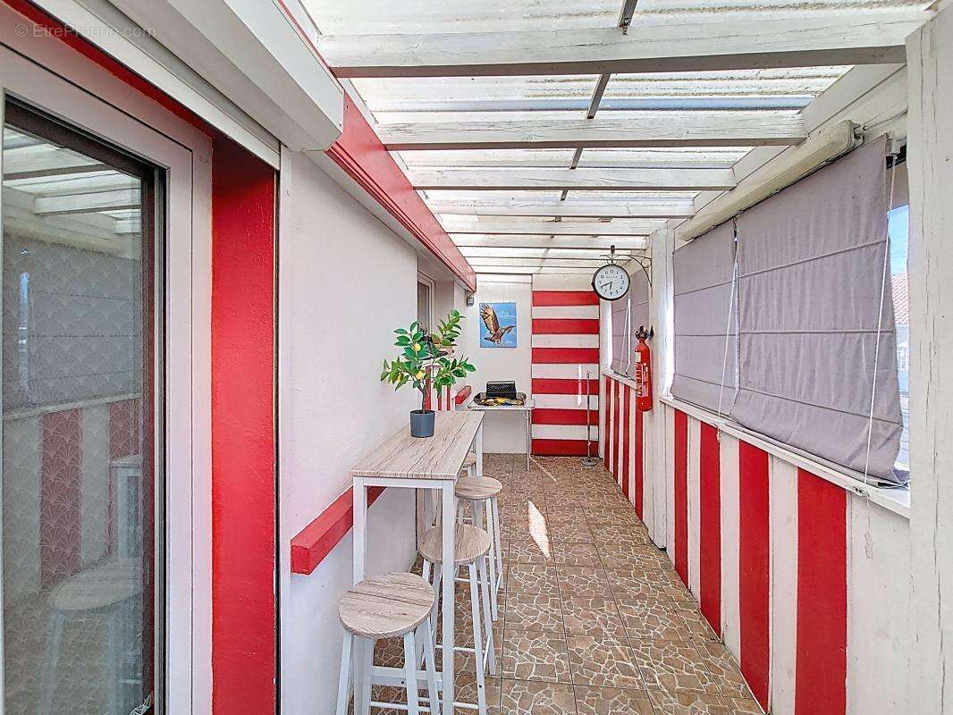 Appartement à POMAREZ