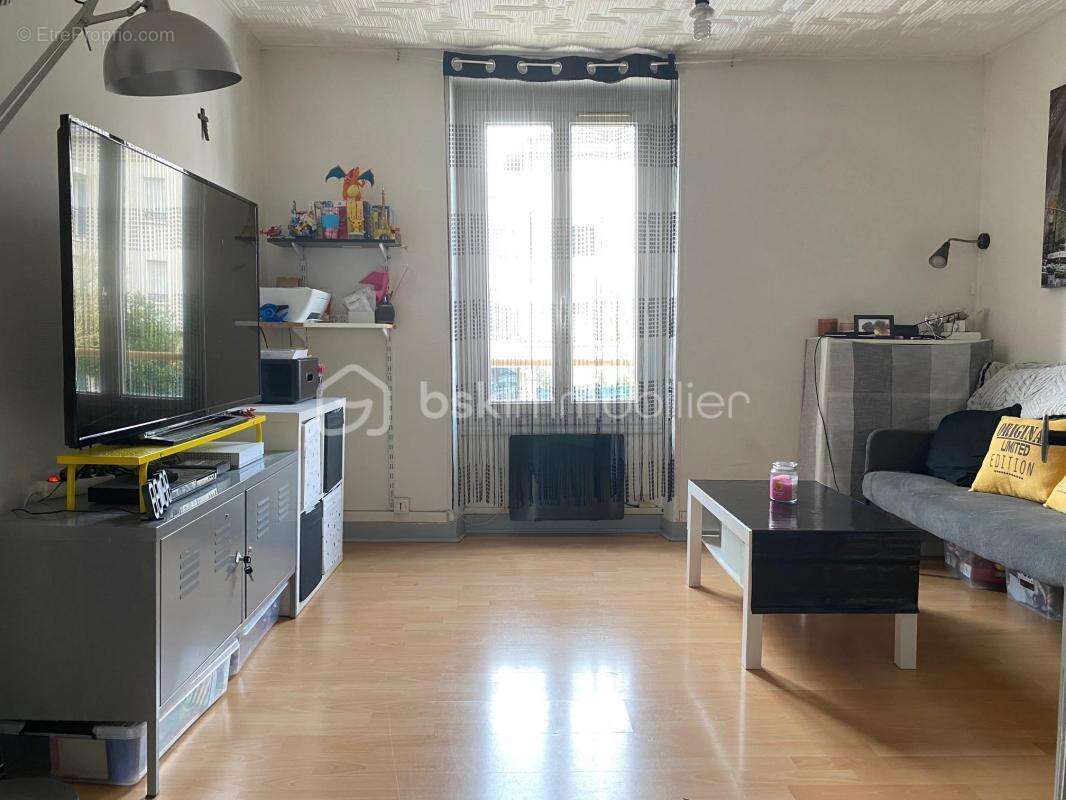 Appartement à CORBEIL-ESSONNES
