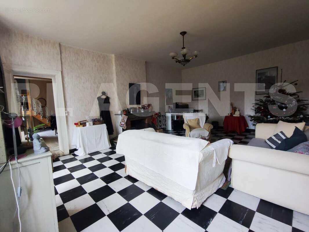 5535579984347363224 - Maison à COMPS