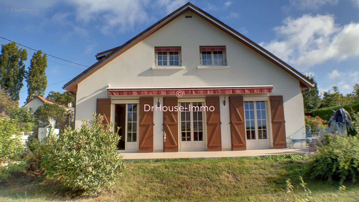 Maison à CONCHES-SUR-GONDOIRE