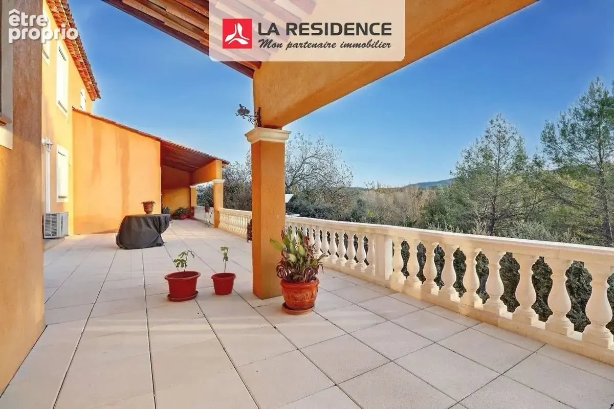 Maison 236 m² à Lorgues  - photo 3