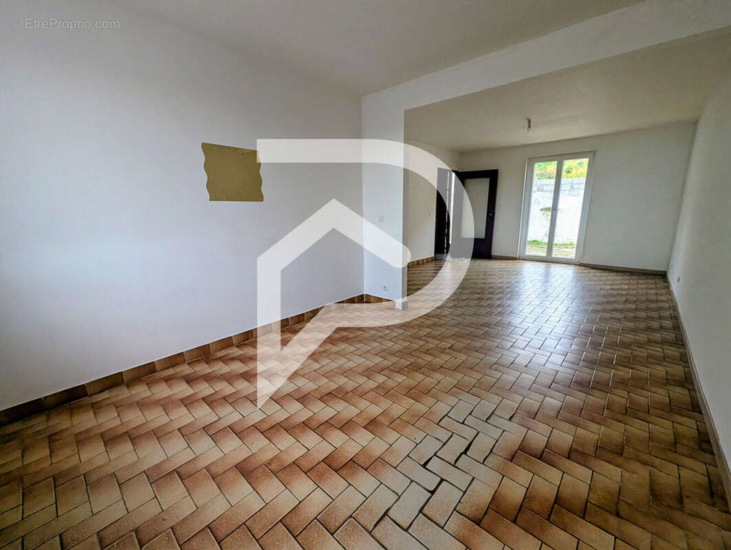 Maison à AMBLAINVILLE