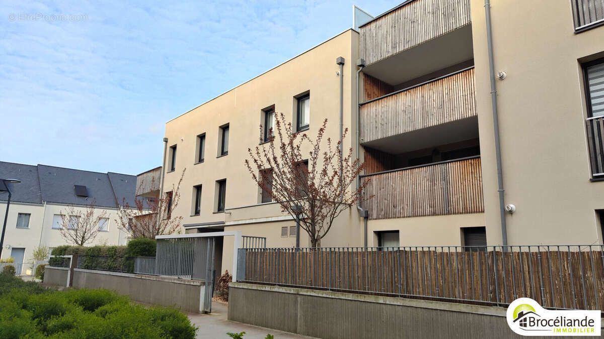 Appartement T5 plein centre, terrasse de 33 m² exposée Ouest - photo 11