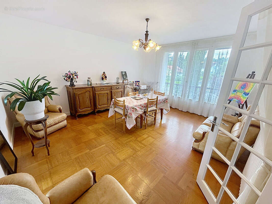 Maison à PRAYSSAC