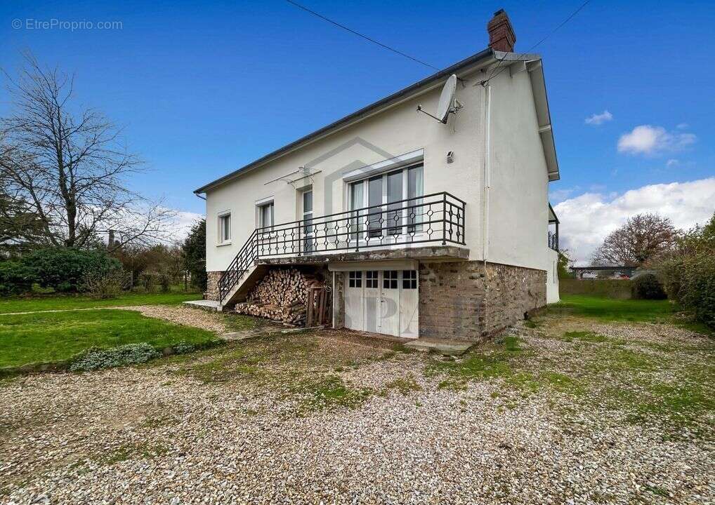 Maison à LE FIDELAIRE