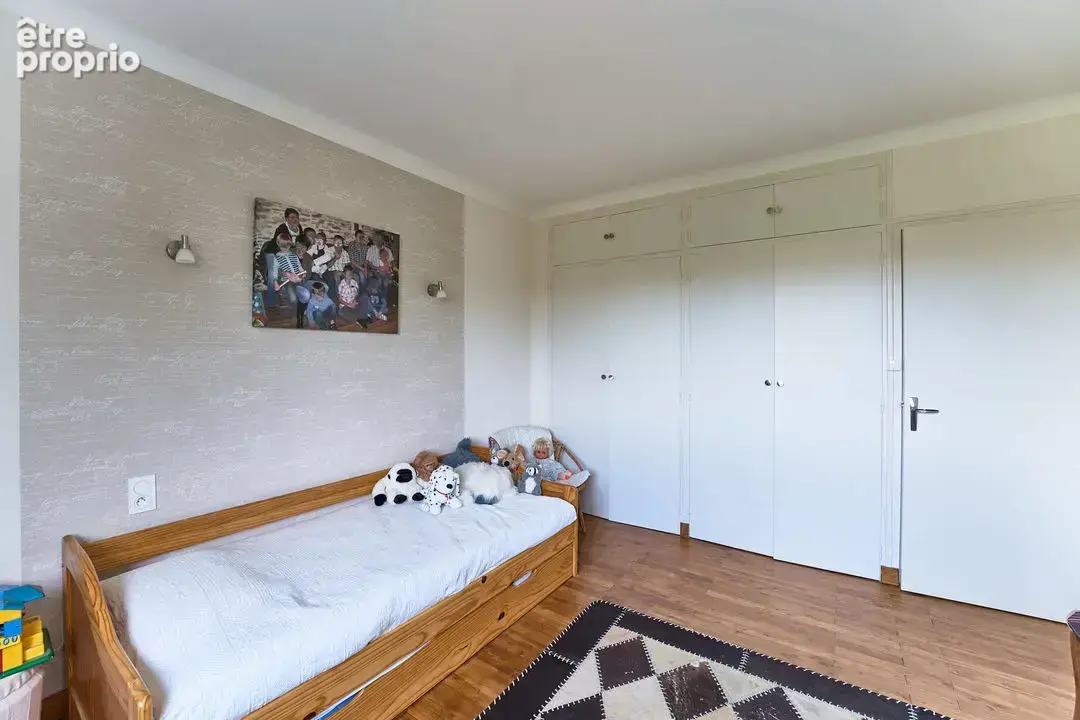 Maison SAINT-PIERRE-MONTLIMART avec vue imprenable - 3 chambres - photo 6