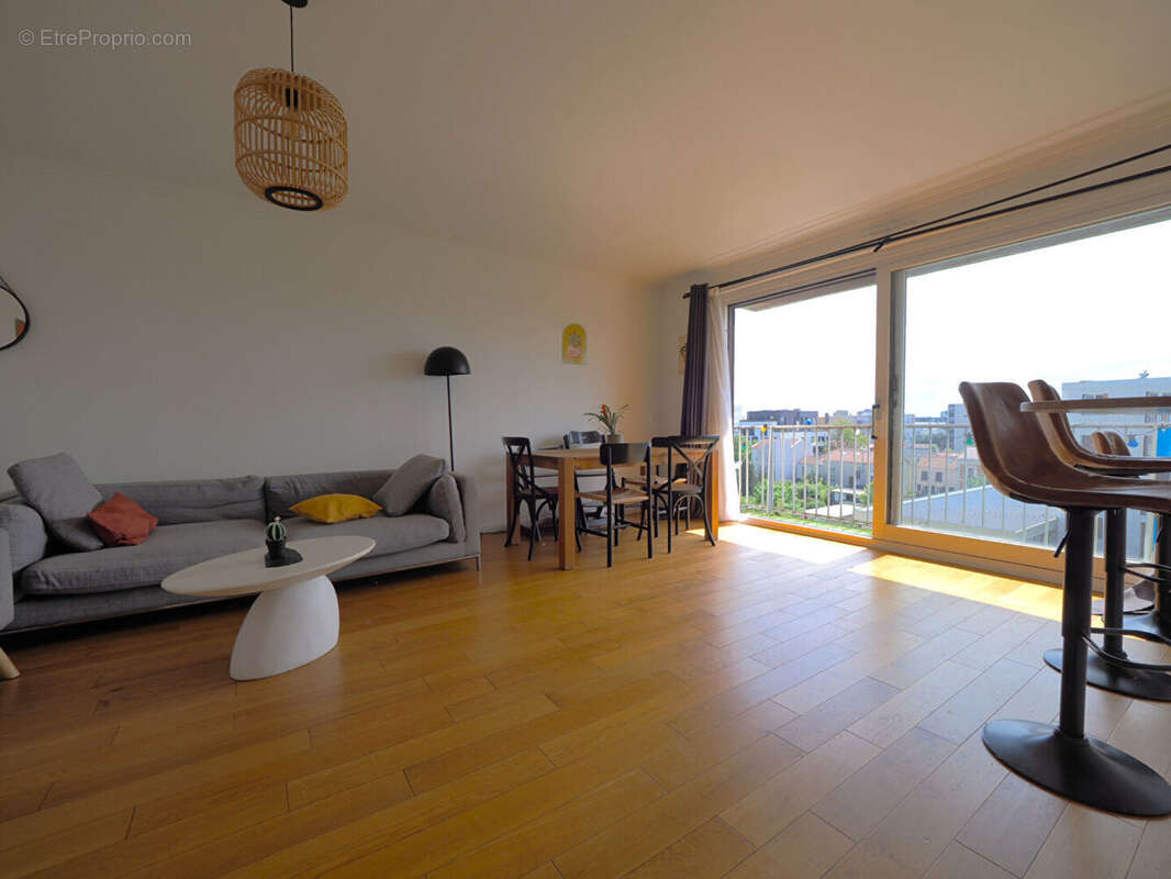 Appartement à ROMAINVILLE