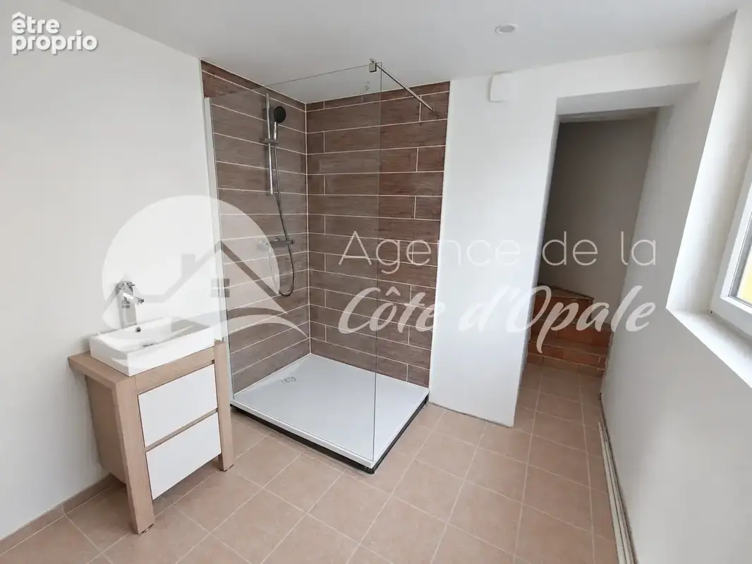 Immeuble rénové - photo 3