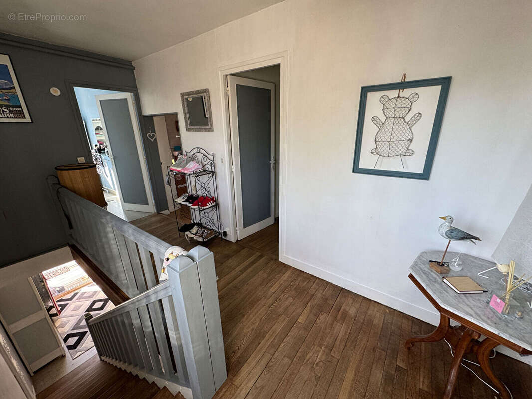 Charmante  maison ancienne ,bel environnement et petite dépendance 5' MONTFORT L AMAURY  5 pièces 130 m2 - photo 10