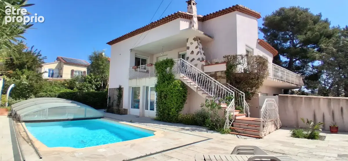 Maison à SIX-FOURS-LES-PLAGES