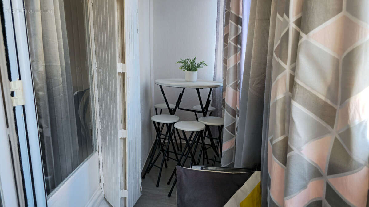 Appartement à PORT-DE-BOUC