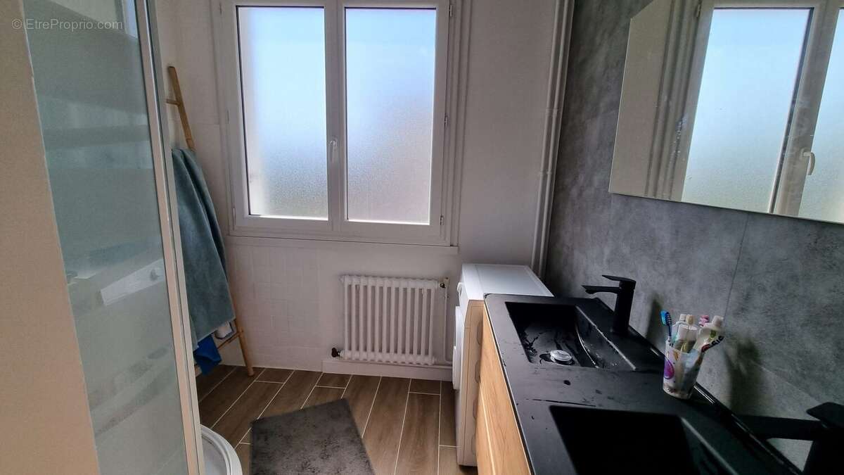 salle d'eau - Appartement à TOURS