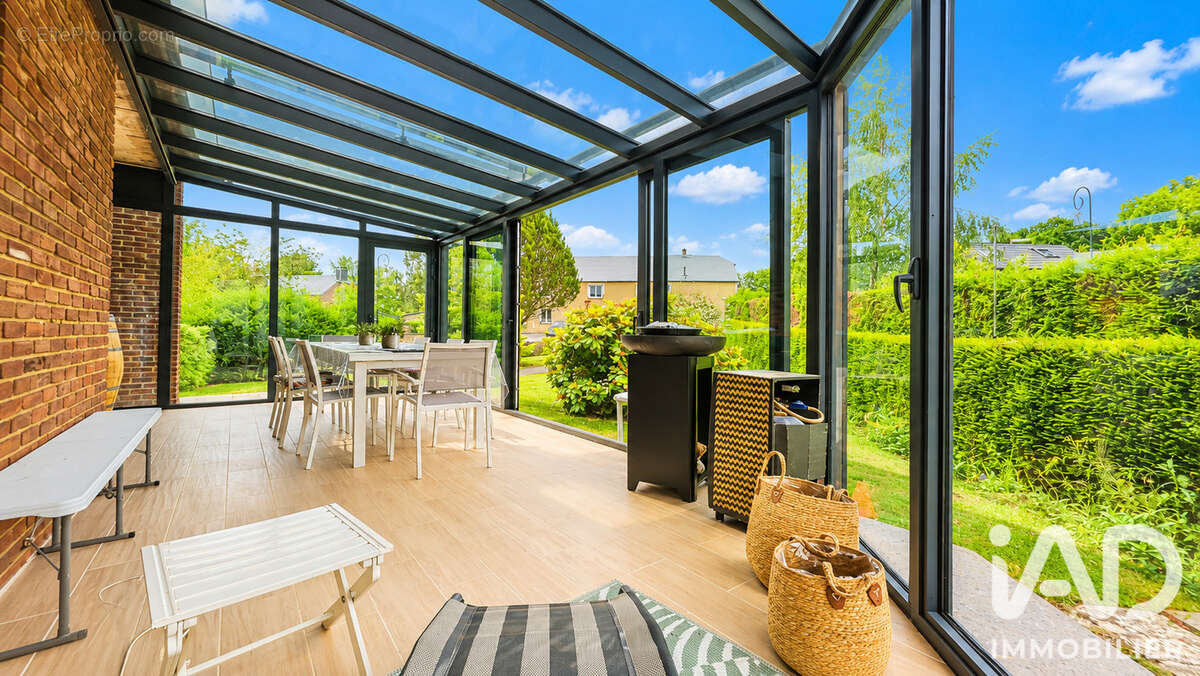 Maison 206 m² à Gue-D'hossus  - photo 4