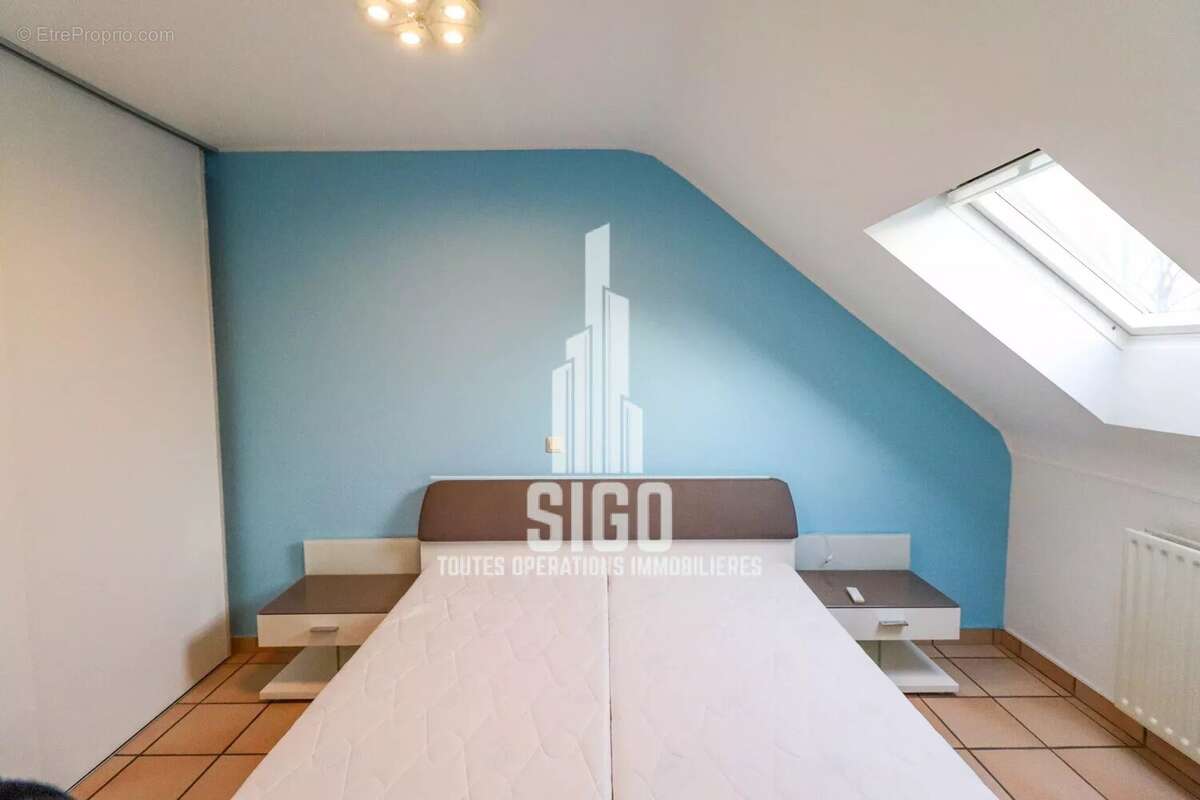 Appartement à MEZERES