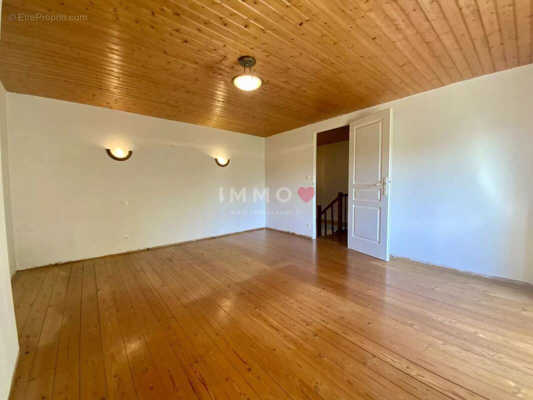 Maison à SAINT-FORT-SUR-GIRONDE