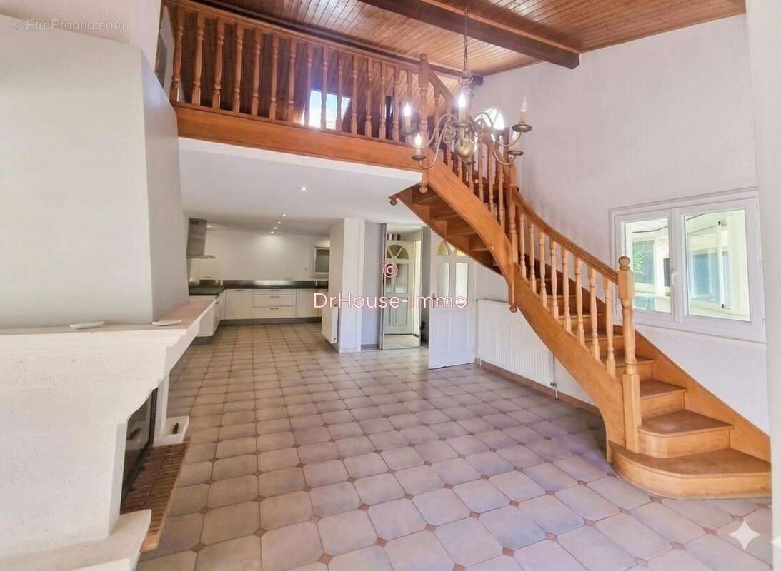 Maison 227 m² à Varacieux  - photo 47