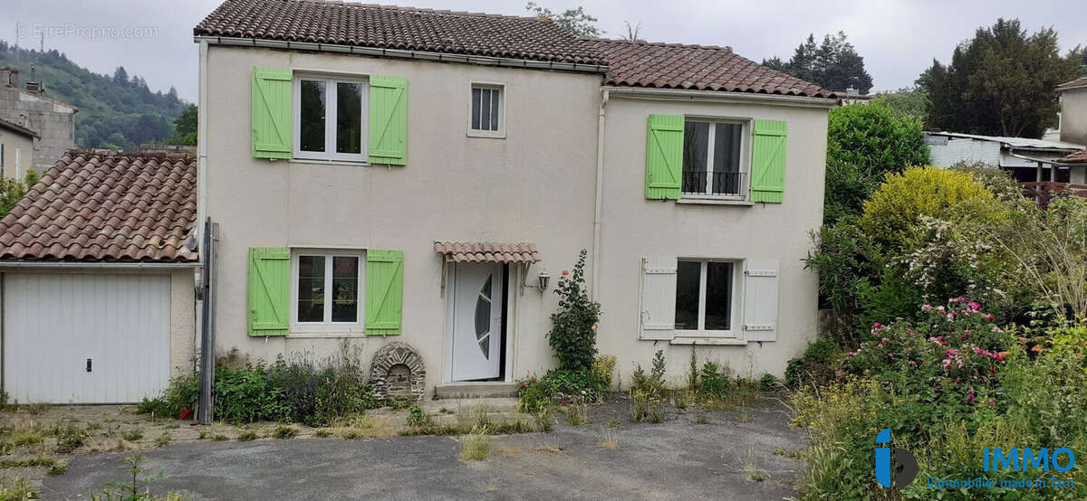 Maison 143 m² à Labastide-Rouairoux  - photo 2