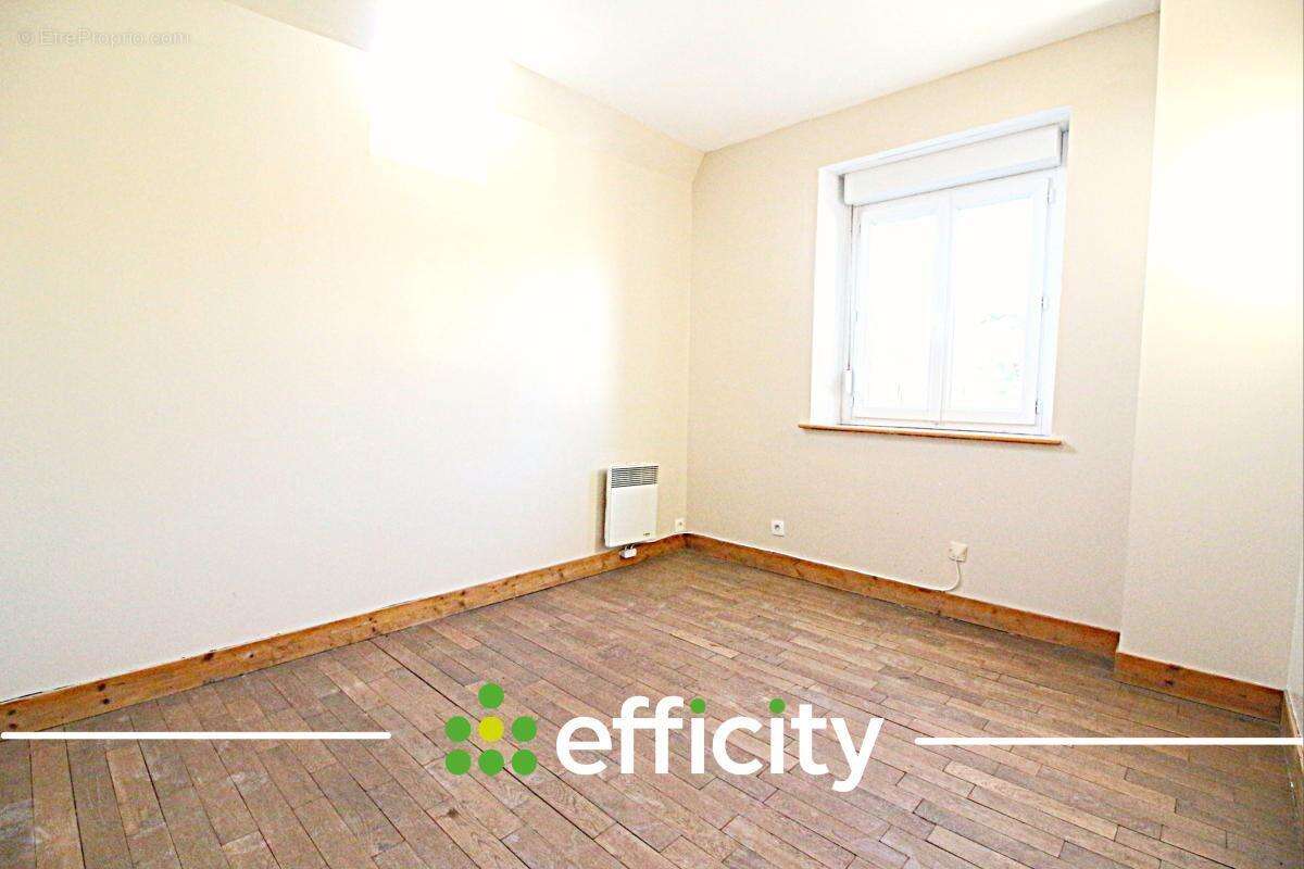 Appartement à LINGEVRES