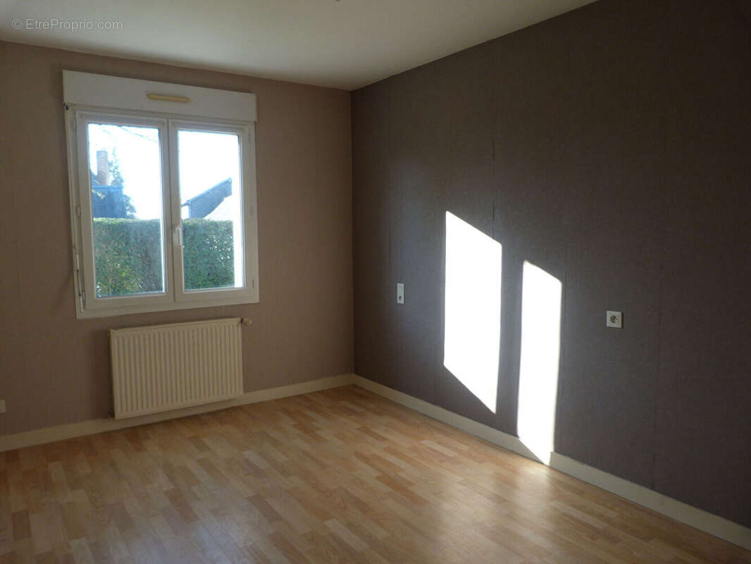 Maison à MERAL