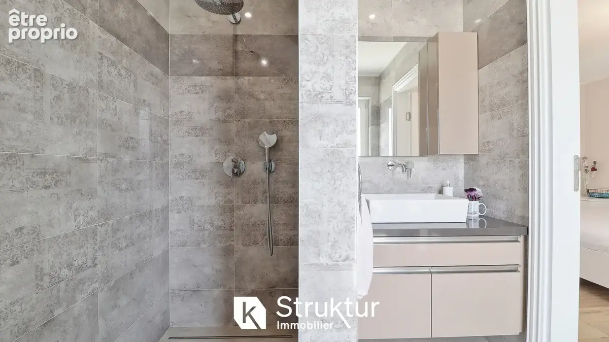 Maison 290 m² à Roussy-Le-Village  - photo 17