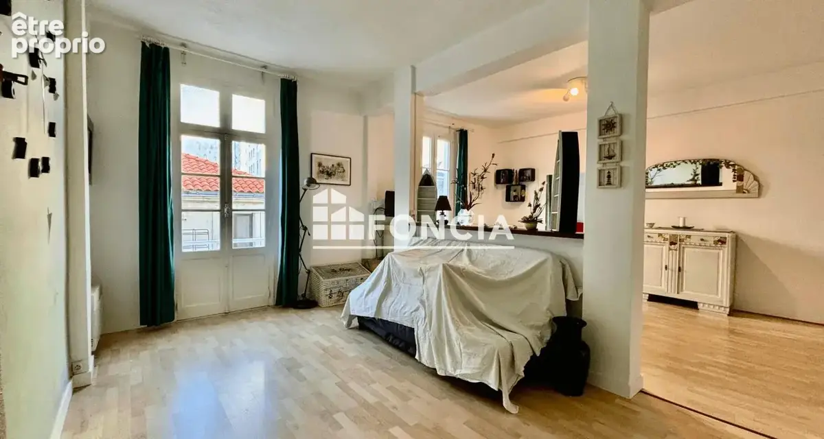 Les sables d'olonne - centre plage - vue latérale mer - appartement t3 avec 2 balcons - photo 8