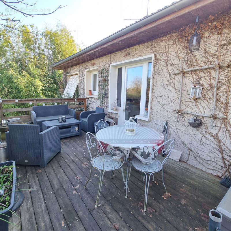 Maison à MONTGIVRAY