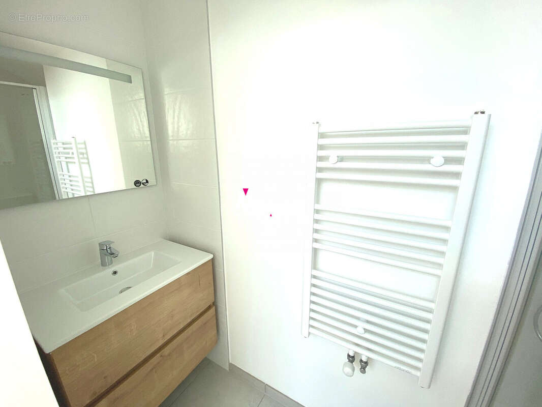 Appartement 61 m² à Taninges  - photo 8