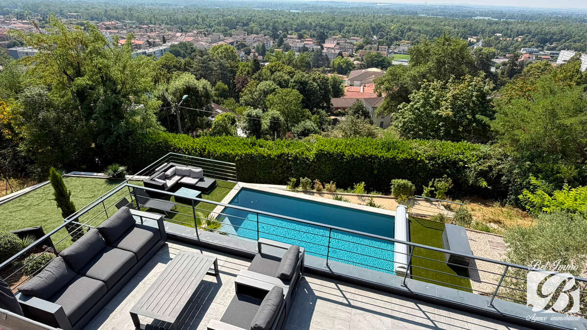 Maison à MIRIBEL