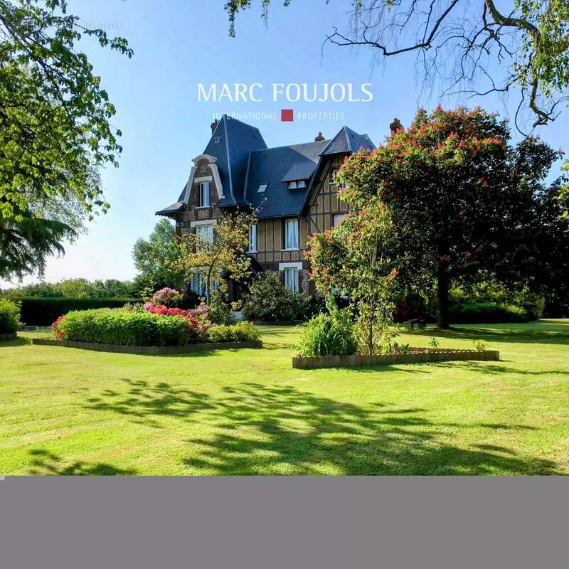Maison à CROSVILLE-LA-VIEILLE